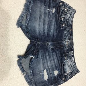 Miss Me Signature Denim Shorts Brand New Size 29